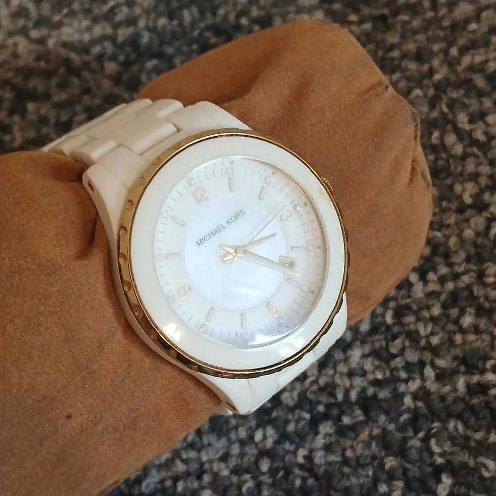 Michael Kors Gold-Trimmed White Resin Madison Watch MK 5249